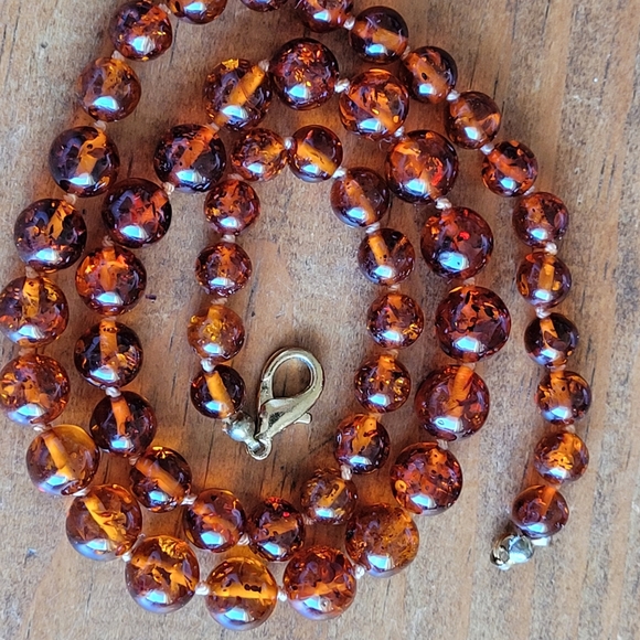 Amber Necklace - Picture 5 of 5